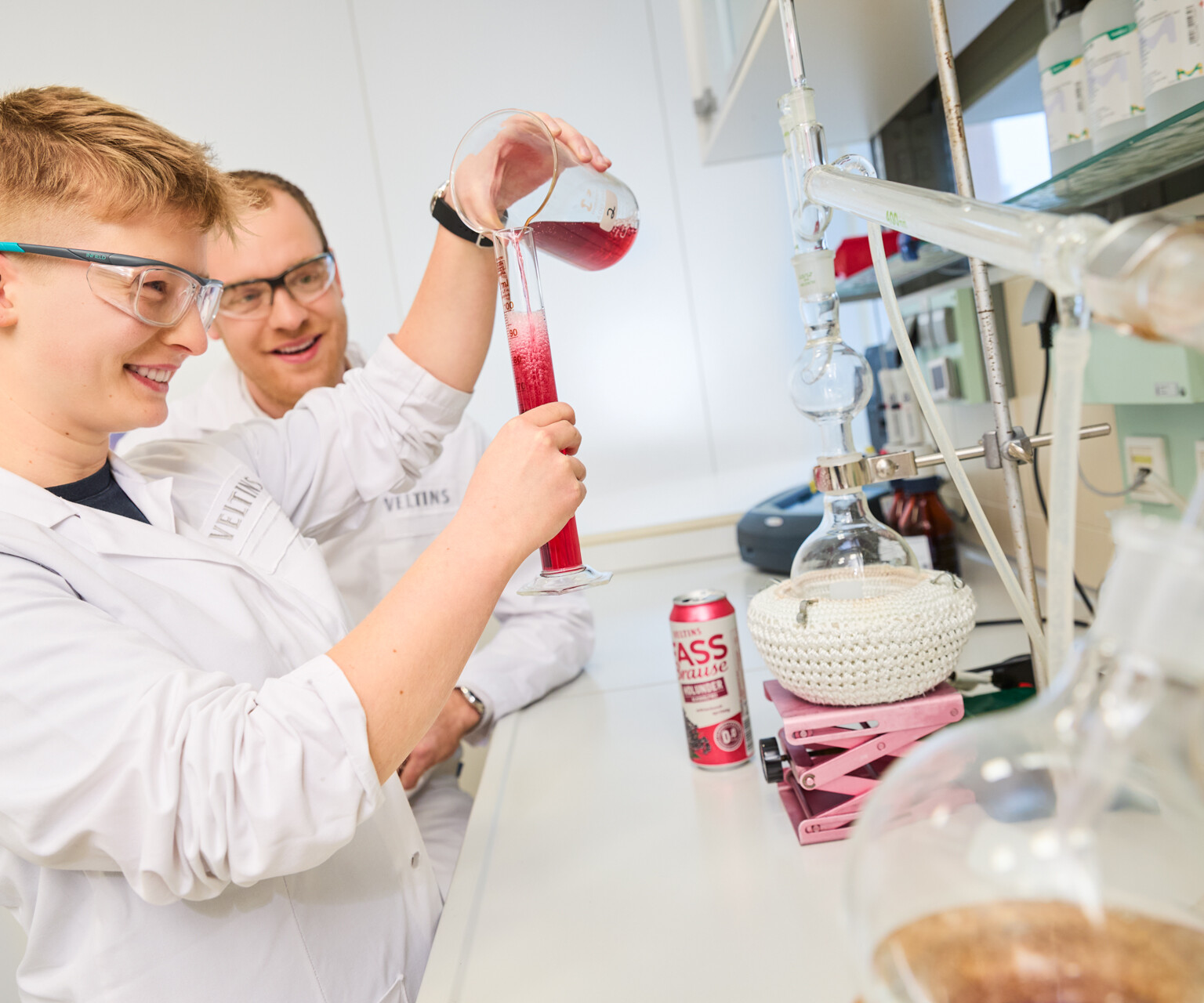 04-DB_Velt_251008_617_INET